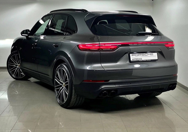 Porsche Cayenne cena 399000 przebieg: 74921, rok produkcji 2019 z Goniądz małe 781